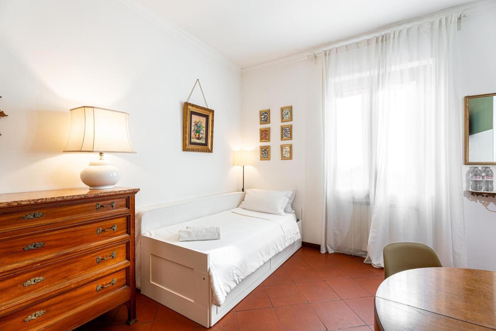 Al Ponte Del Papa B&B Rome Bagian luar foto