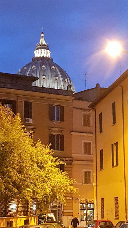 Al Ponte Del Papa B&B Rome Bagian luar foto